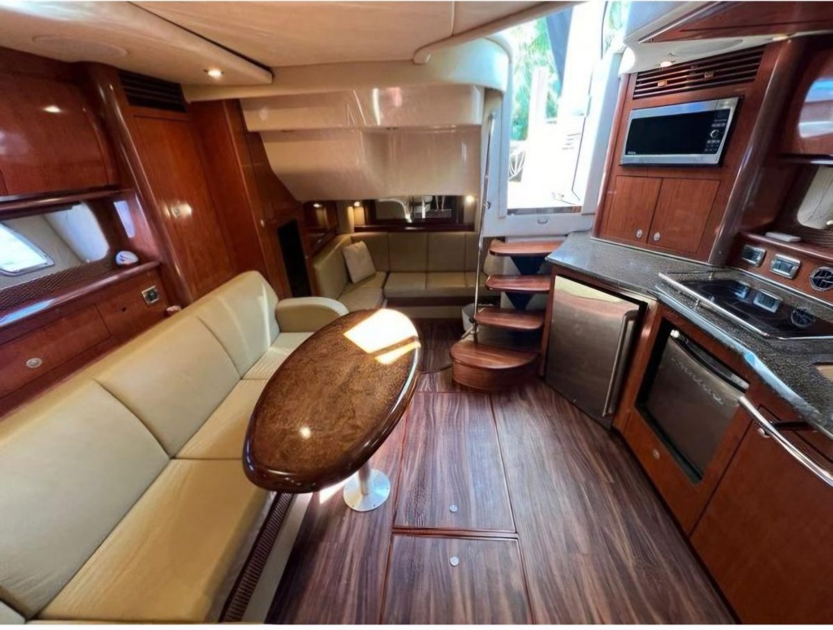 Sea Ray Sundancer salon and galley