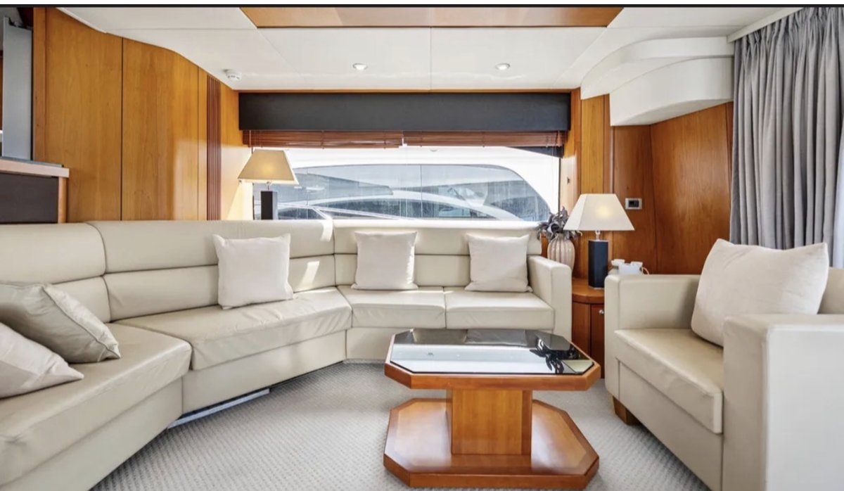 Sunseeker salon and lounge